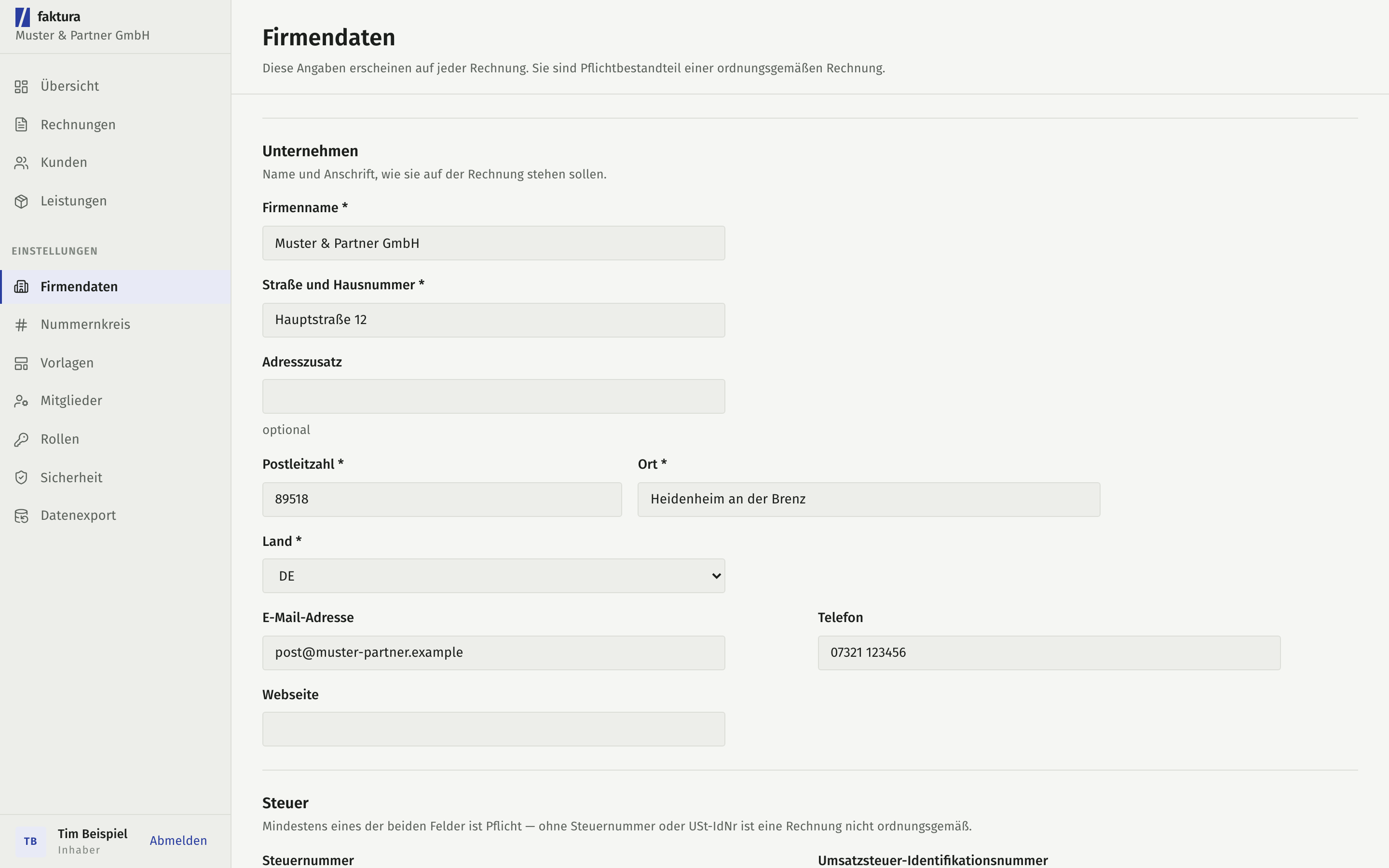 Das Formular der Firmendaten mit Feldern für Name, Anschrift, Steuernummer, Bankverbindung, Logo und Briefpapier.